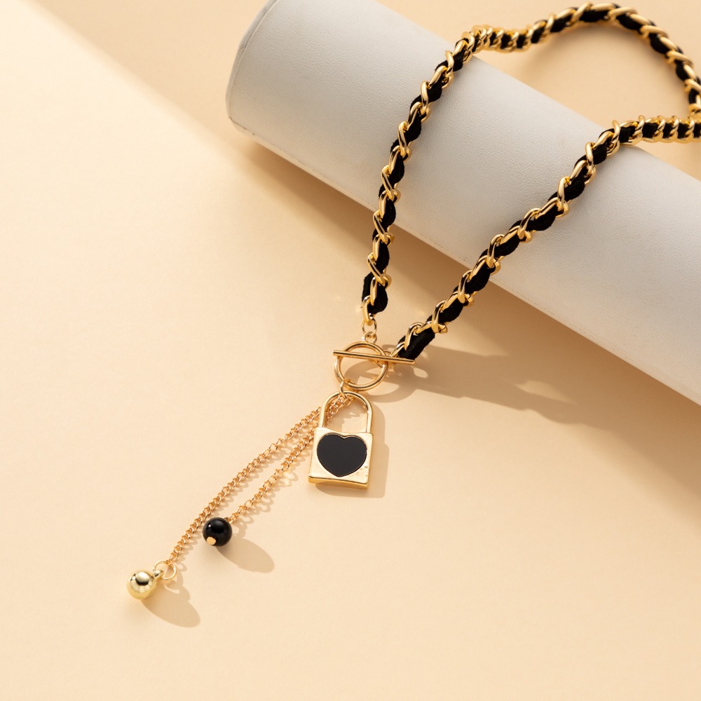 Kalung Beludru Hitam dengan Li - Luxury Lifestyle Party ulasan dan harga