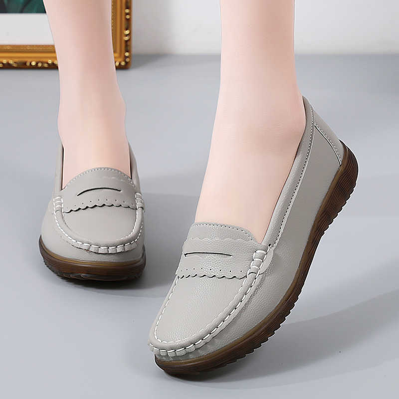 Sepatu Panjang Merah Wanita un - Luxury Lifestyle Brand ulasan dan harga